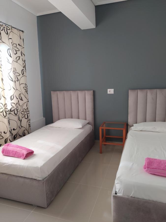 Hotel Elisabet Sarande Ngoại thất bức ảnh