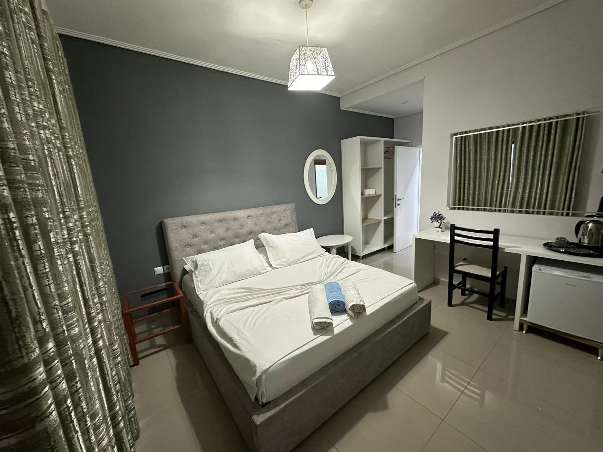 Hotel Elisabet Sarande Ngoại thất bức ảnh
