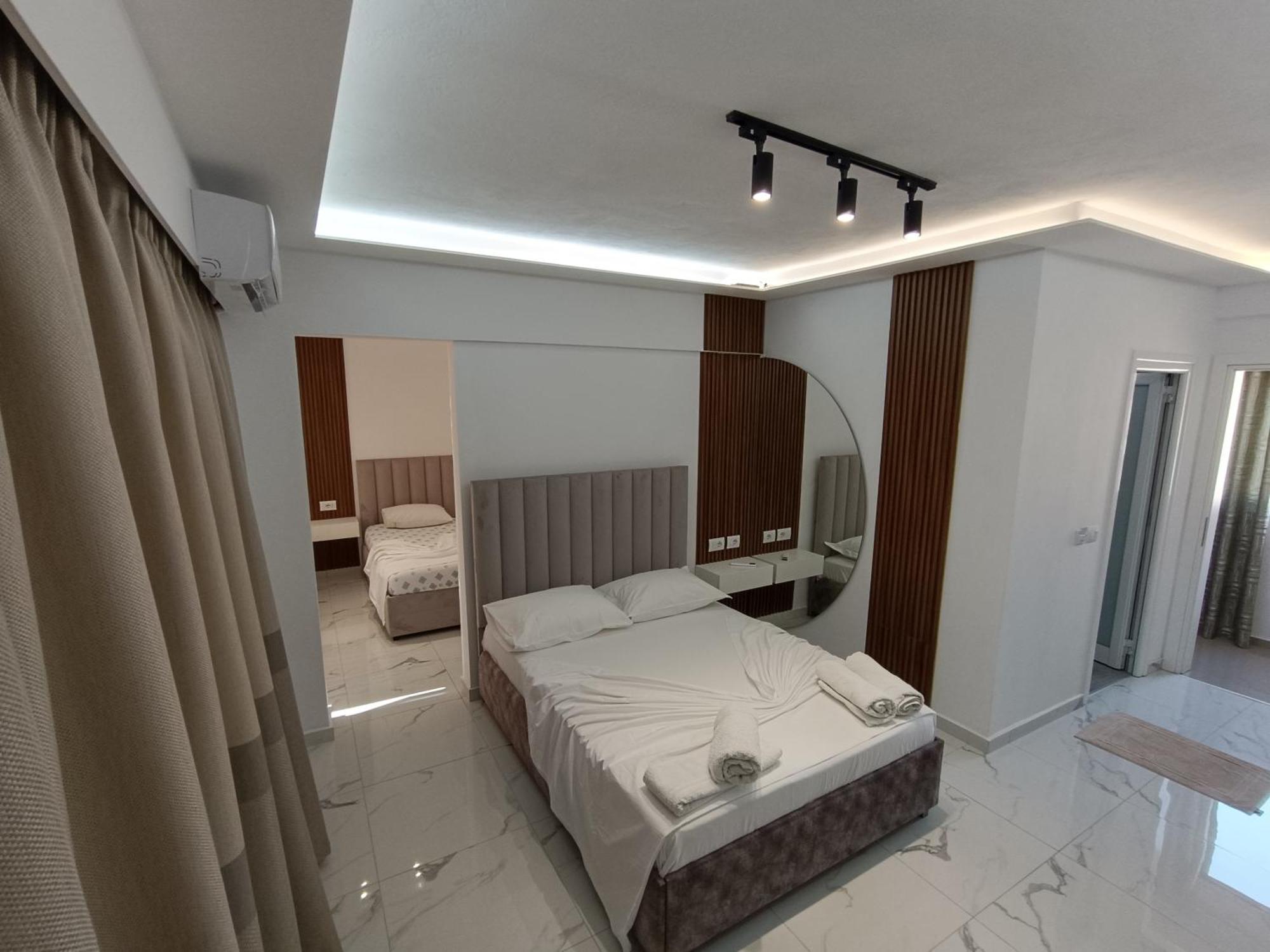 Hotel Elisabet Sarande Ngoại thất bức ảnh