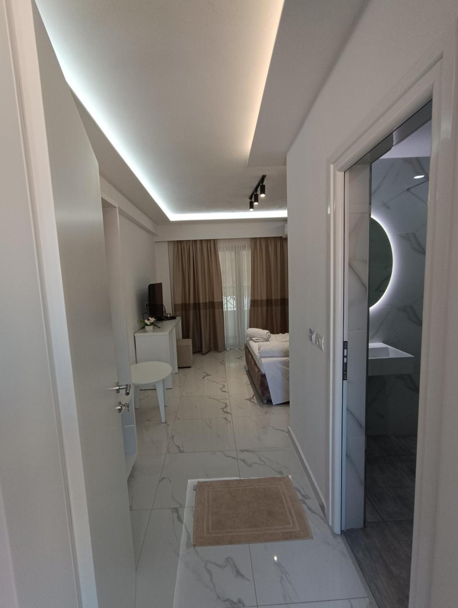 Hotel Elisabet Sarande Ngoại thất bức ảnh